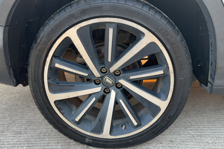 奔腾T77 2019款 230 TID 自动豪华型 国V车身外观6009