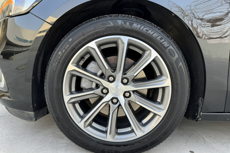 别克 君越 2022款 652T 豪华型车身外观6008