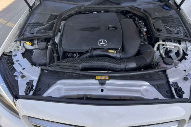 奔驰C级(进口) 2019款 C 260 轿跑车局部细节24