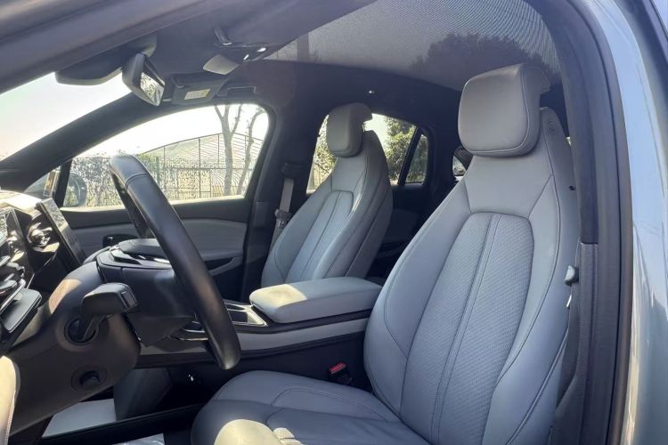 蔚来EC6 2020款 440KM 签名版中控内饰7008