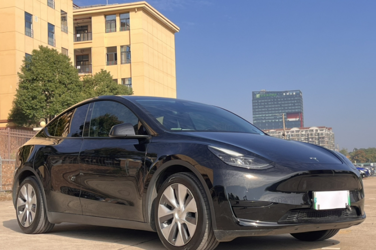 特斯拉 Model Y 2022款 后轮驱动版车身外观6007