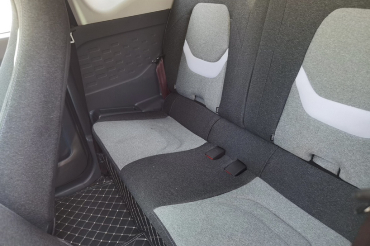 奇瑞新能源 QQ冰淇淋 2022款 170km 圣代 磷酸铁锂中控内饰7004