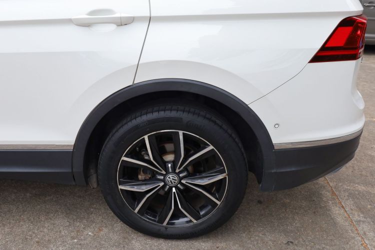 大众 途观L 2018款 380TSI 自动四驱旗舰版局部细节9010