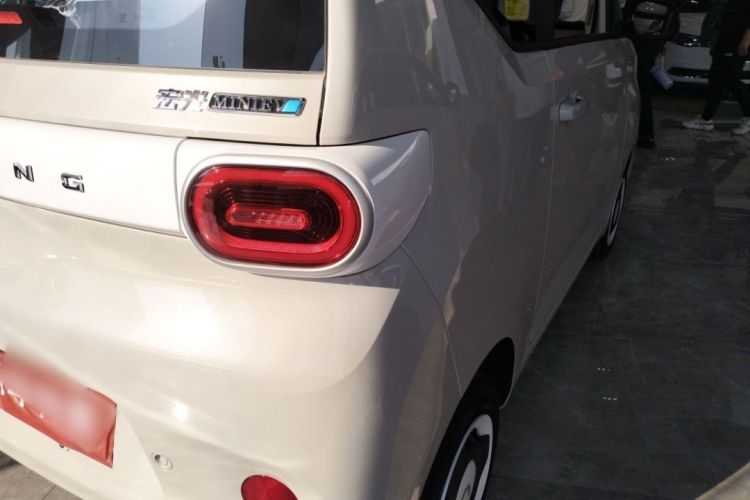 五菱汽车 宏光MINIEV 2024款 第三代 215km 青春版车身外观6006