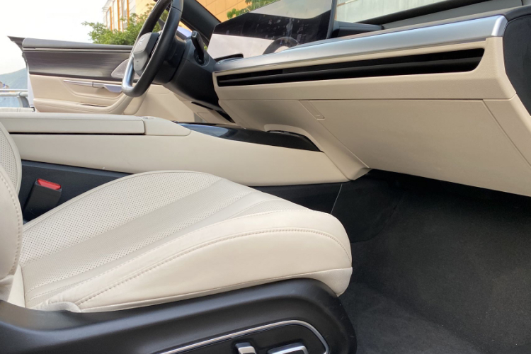 小鹏P7 2021款 480N局部细节41