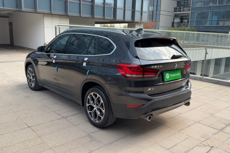 宝马X1 2022款 sDrive25Li 领先型车身外观6007