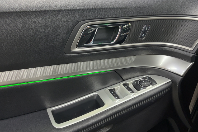 福特 探险者(进口) 2017款 2.3T 风尚版中控内饰7005