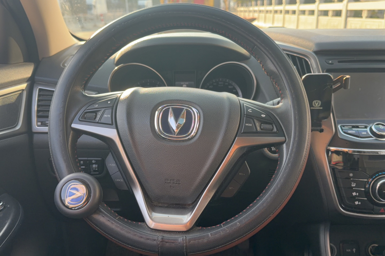 长安CS75 2014款 1.8T 自动精英型 国V中控内饰7006