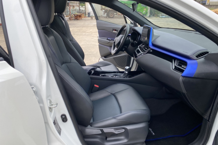 丰田C-HR 2020款 2.0L 领先版中控内饰7009