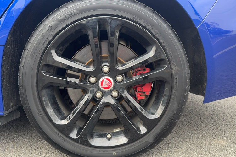 捷豹XEL 2020款 2.0T 200PS R-DYNAMIC S进取运动版车身外观6007