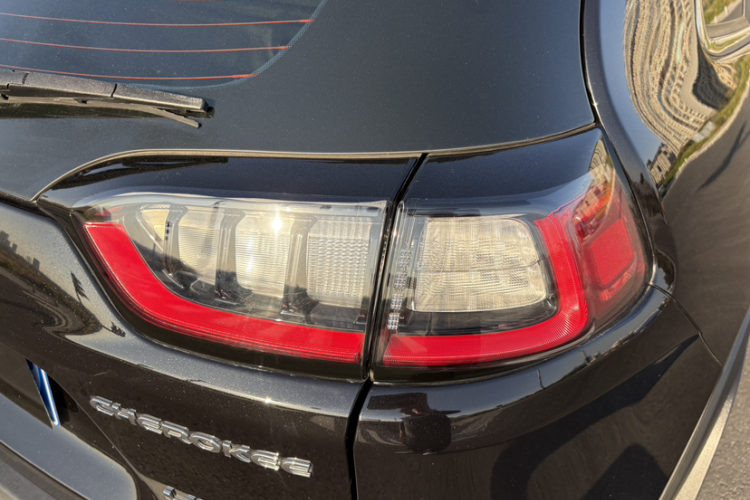 Jeep 自由光 2019款 2.0T 两驱智享版 国V车身外观6003