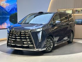 广汽传祺 传祺向往M8 2025款 乾崑系列 Ultra 头等舱