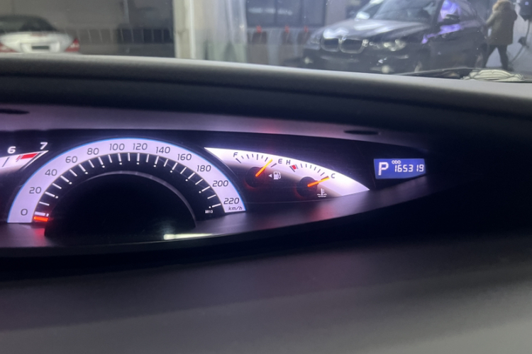 丰田 普瑞维亚 2012款 2.4L 7人座豪华版中控内饰15