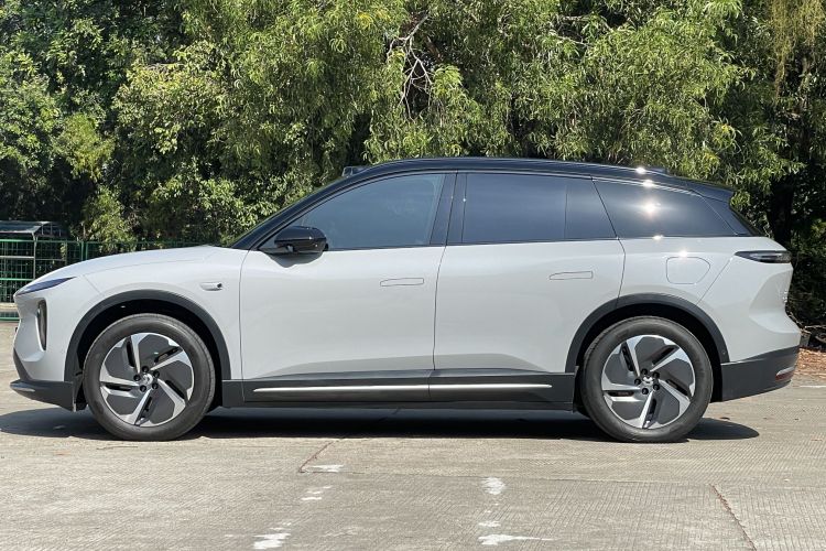 蔚来ES6 2023款 75kWh车身外观6004