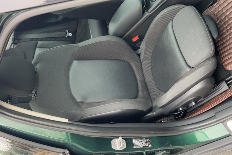 MINI Clubman 2016款 改款 1.5T COOPER局部细节41