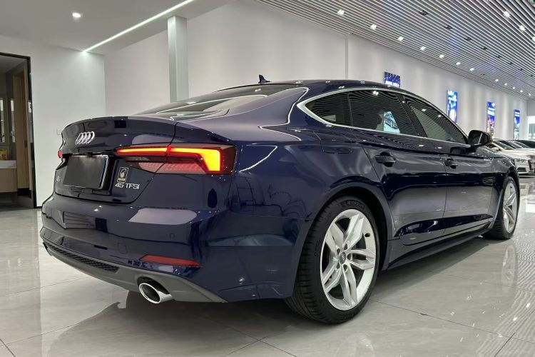 奥迪A5 2019款 Sportback 45 TFSI 时尚型车身外观6005