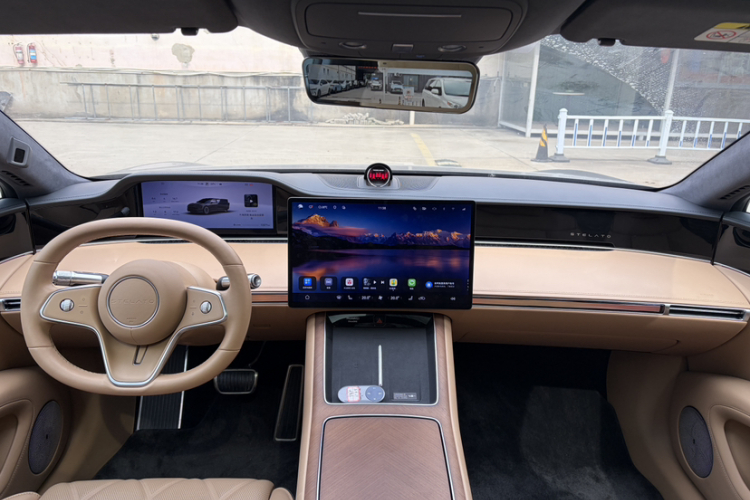 鸿蒙智行 享界S9 2024款 纯电 Ultra 四驱旗舰版中控内饰7008