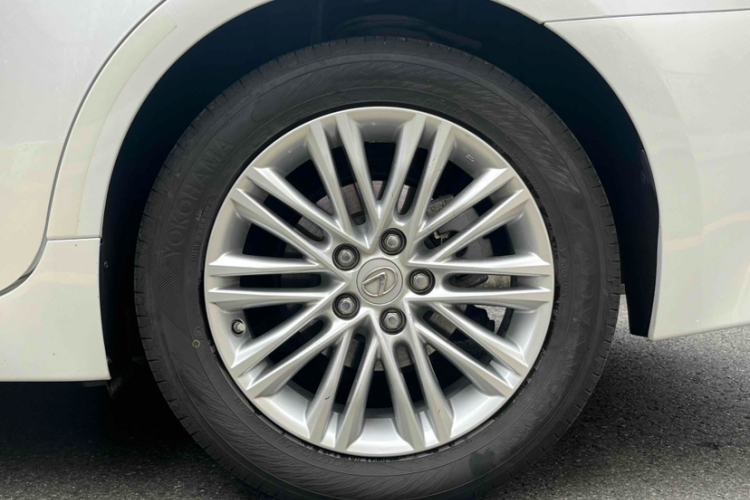 雷克萨斯ES 2015款 200 精英版车身外观6007