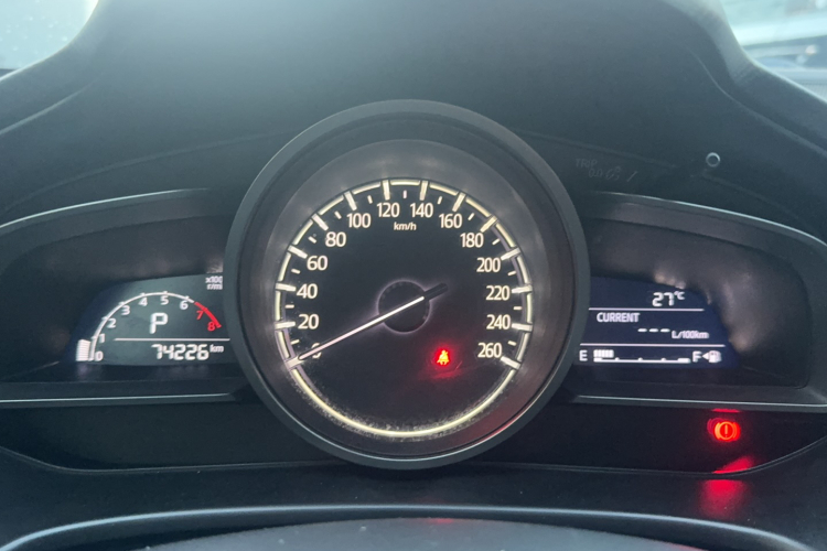 马自达3 昂克赛拉 2019款 云控版 三厢 1.5L 自动舒适型 国VI中控内饰15