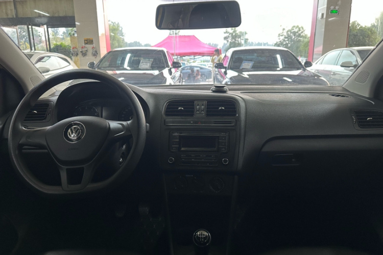 大众 Polo 2016款 1.4L 手动风尚型局部细节16