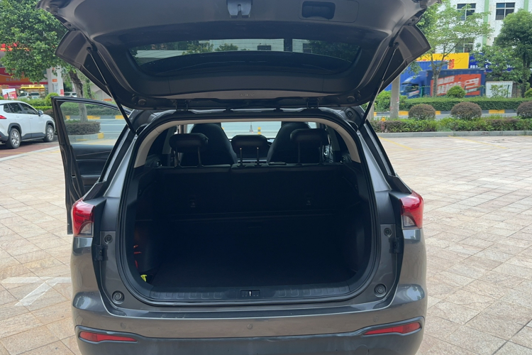 广汽传祺 传祺GS4 2021款 270T 自动科技纵享版局部细节23