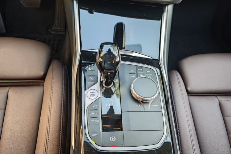 宝马3系 2021款 改款二 320Li M运动套装局部细节18