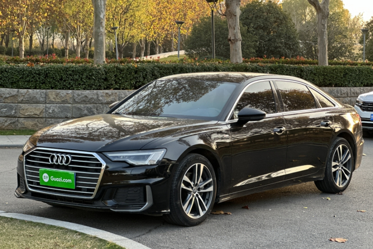 奥迪A6L 2021款 40 TFSI 豪华动感型车身外观6004