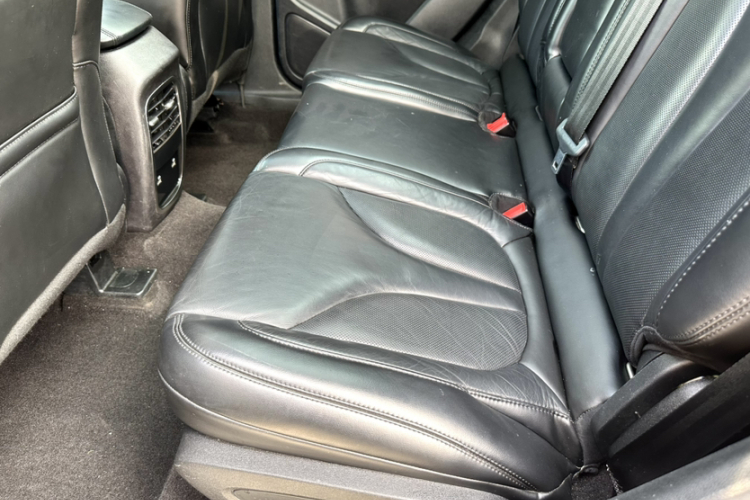 林肯MKC 2019款 2.0T 两驱尊享版 国VI中控内饰7004