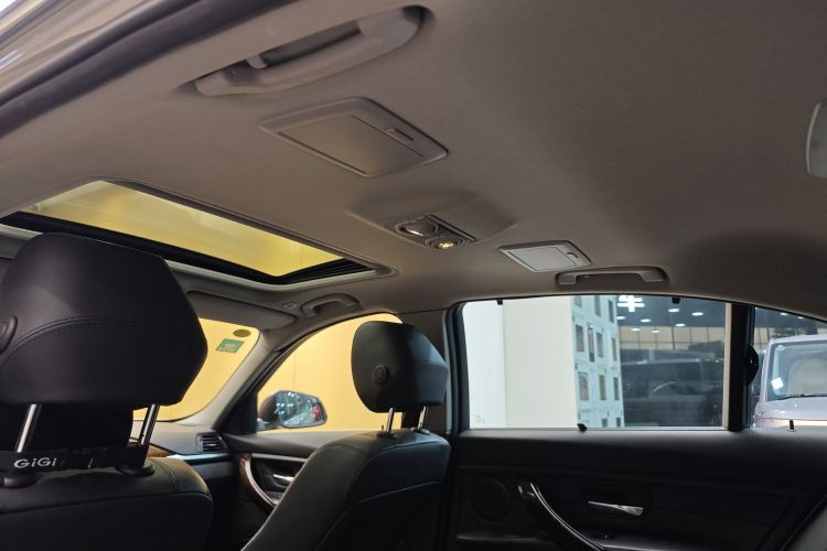 宝马3系 2014款 320Li 豪华设计套装局部细节22