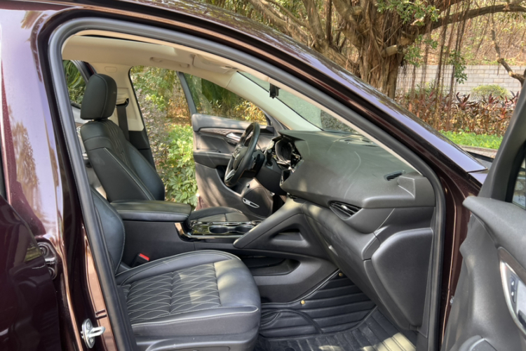 别克 2020款 昂科威S 652T 四驱Avenir艾维亚中控内饰7002