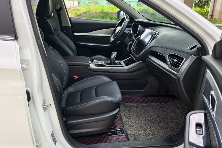 捷途X70 2020款 1.5T 手动畅行版 5座局部细节41