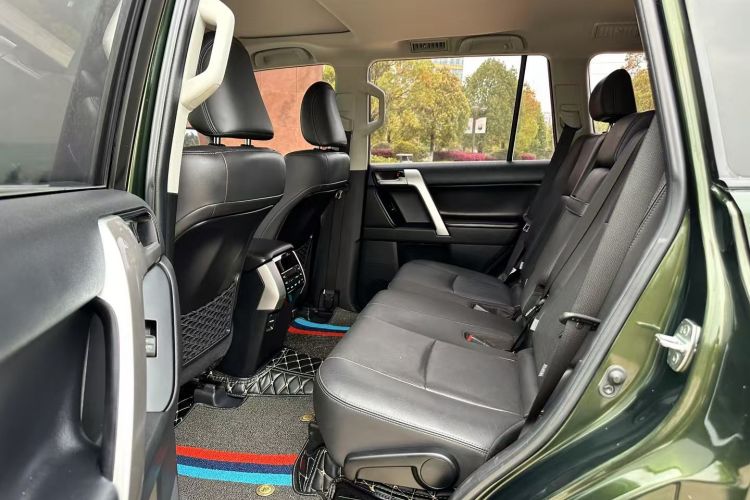 丰田 普拉多 2019款 3.5L 自动TX-L尊享版后挂备胎中控内饰7003