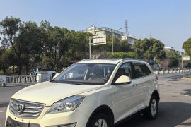 北汽威旺S50 2016款 1.5T CVT乐动豪华型