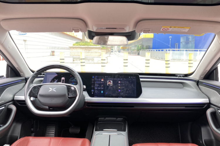 小鹏P7 2020款 670E中控内饰7003