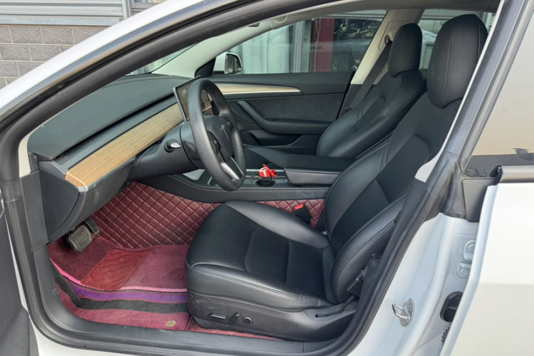 特斯拉 Model 3 2022款 后轮驱动版中控内饰7009