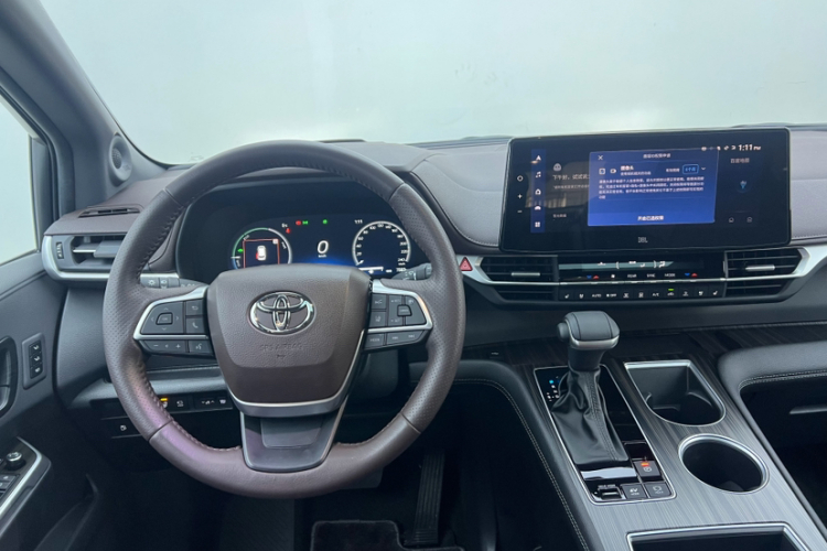 丰田 赛那SIENNA 2023款 2.5L混动 铂金版中控内饰7003