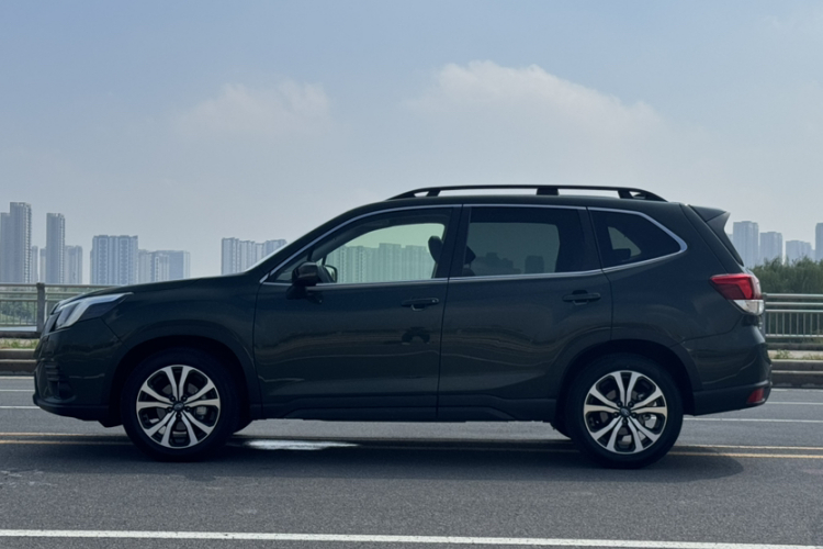 斯巴鲁 森林人 2024款 2.5i AWD 尊贵版EyeSight车身外观6003