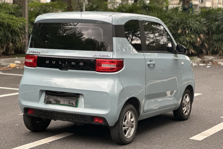 五菱汽车 宏光MINIEV 2020款 自在款 磷酸铁锂车身外观6006