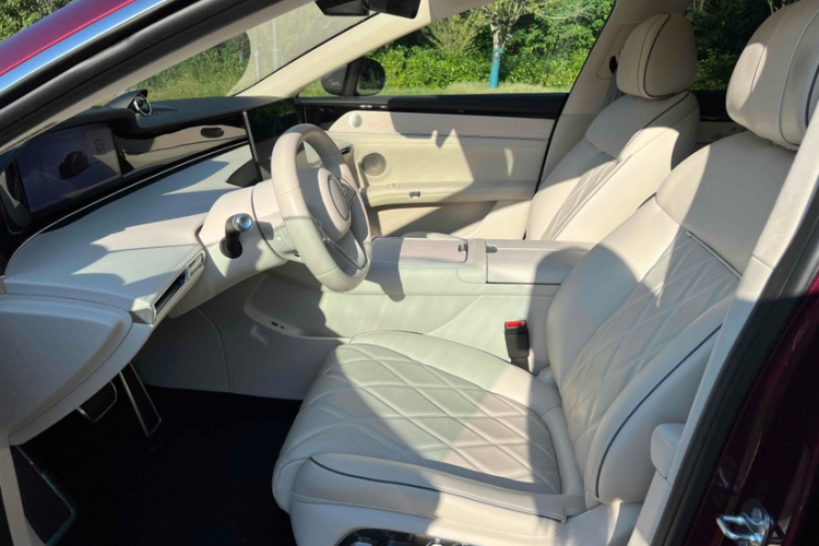 鸿蒙智行 享界S9 2024款 纯电 Ultra 四驱旗舰版中控内饰7002