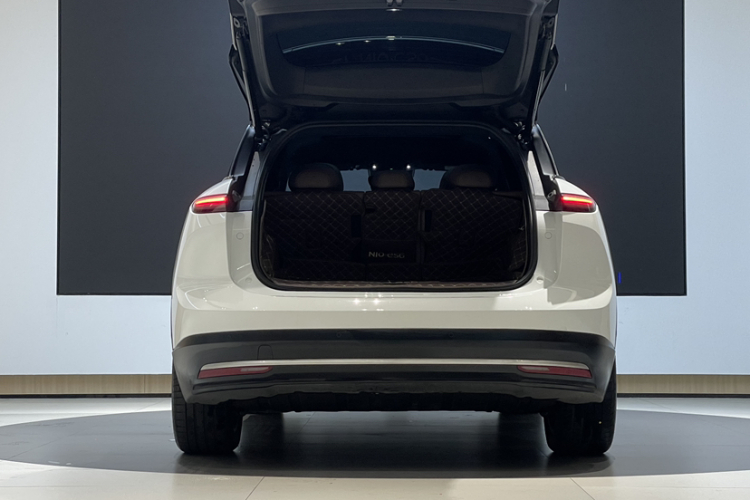 蔚来ES6 2024款 75kWh车身外观6008