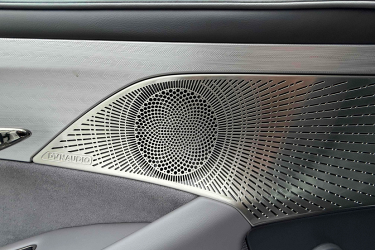 岚图汽车 岚图追光 2024款 PHEV 四驱超长续航行政版中控内饰7004