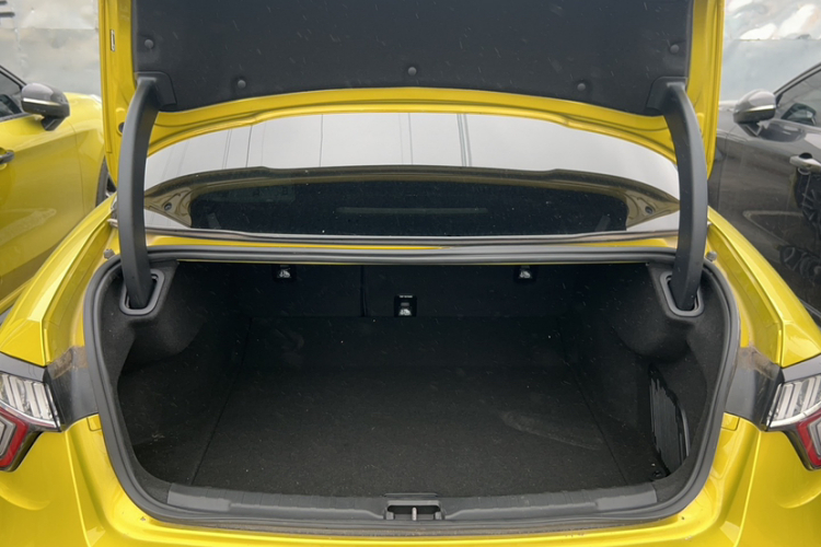 领克03 2022款 03+ 2.0TD 自动驭风版车身外观6008