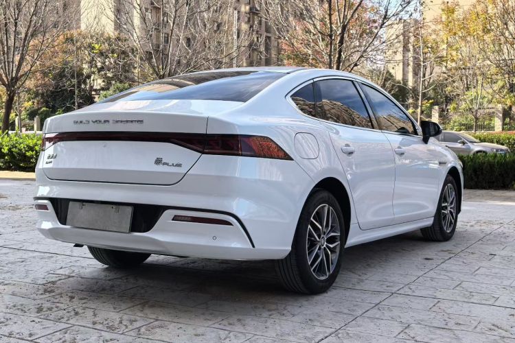 比亚迪 秦PLUS 2023款 冠军版 DM-i 120KM领先型车身外观6005