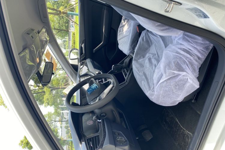 大众 朗逸 2025款 新锐 1.5L 出众新逸版中控内饰7002