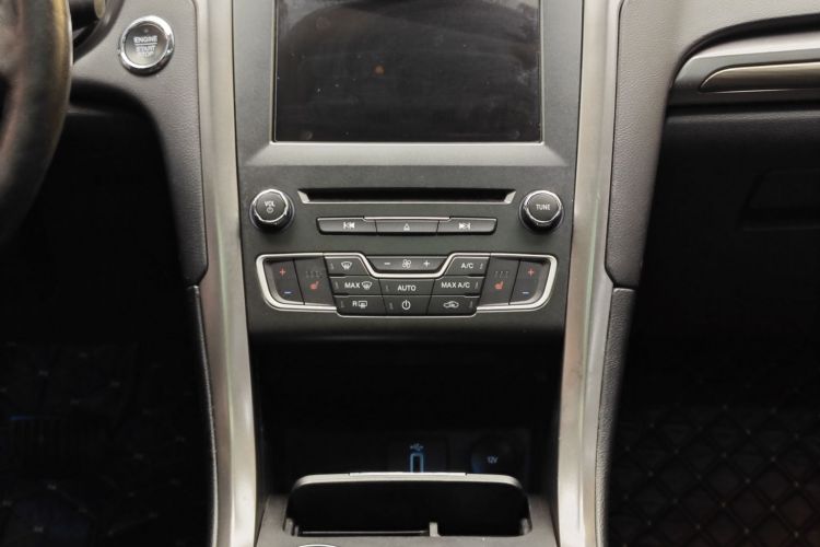 福特 蒙迪欧 2017款 EcoBoost 180 豪华型中控内饰7009