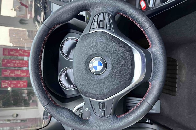 宝马2系(进口) 2018款 220i 敞篷轿跑车 运动设计套装中控内饰7006