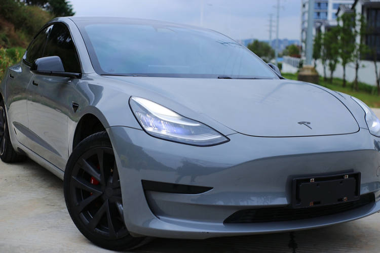 特斯拉 Model 3 2019款 标准续航后驱升级版车身外观6004