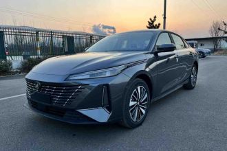 长安 逸动PHEV 2025款 智慧新蓝鲸 145KM 高能版