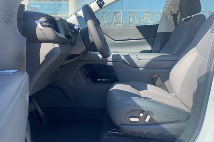 小鹏G6 2025款 625 长续航 Max 旗舰版局部细节19