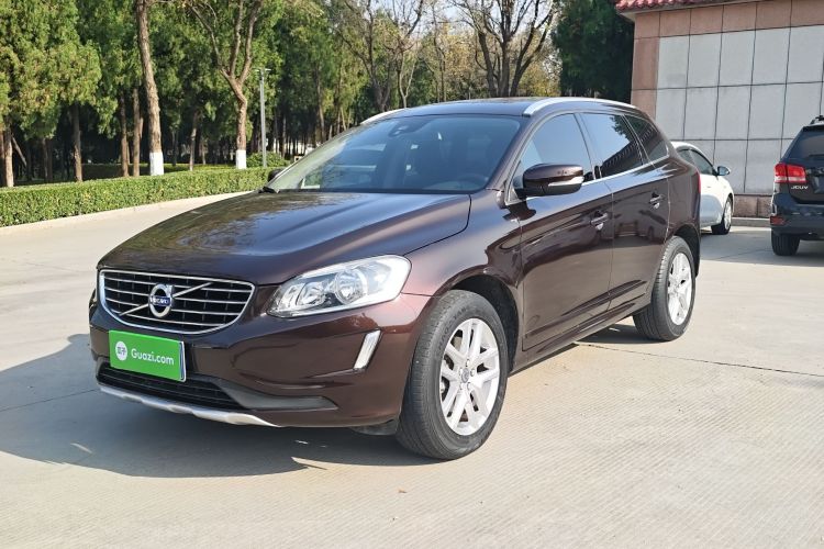 沃尔沃XC60 2017款 T5 智行版车身外观1